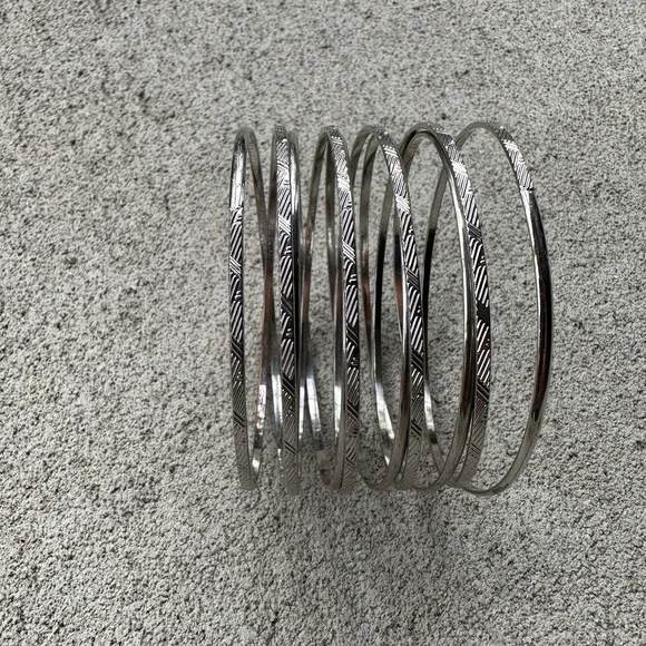 Bangle Bracelet - Picture 1 of 4